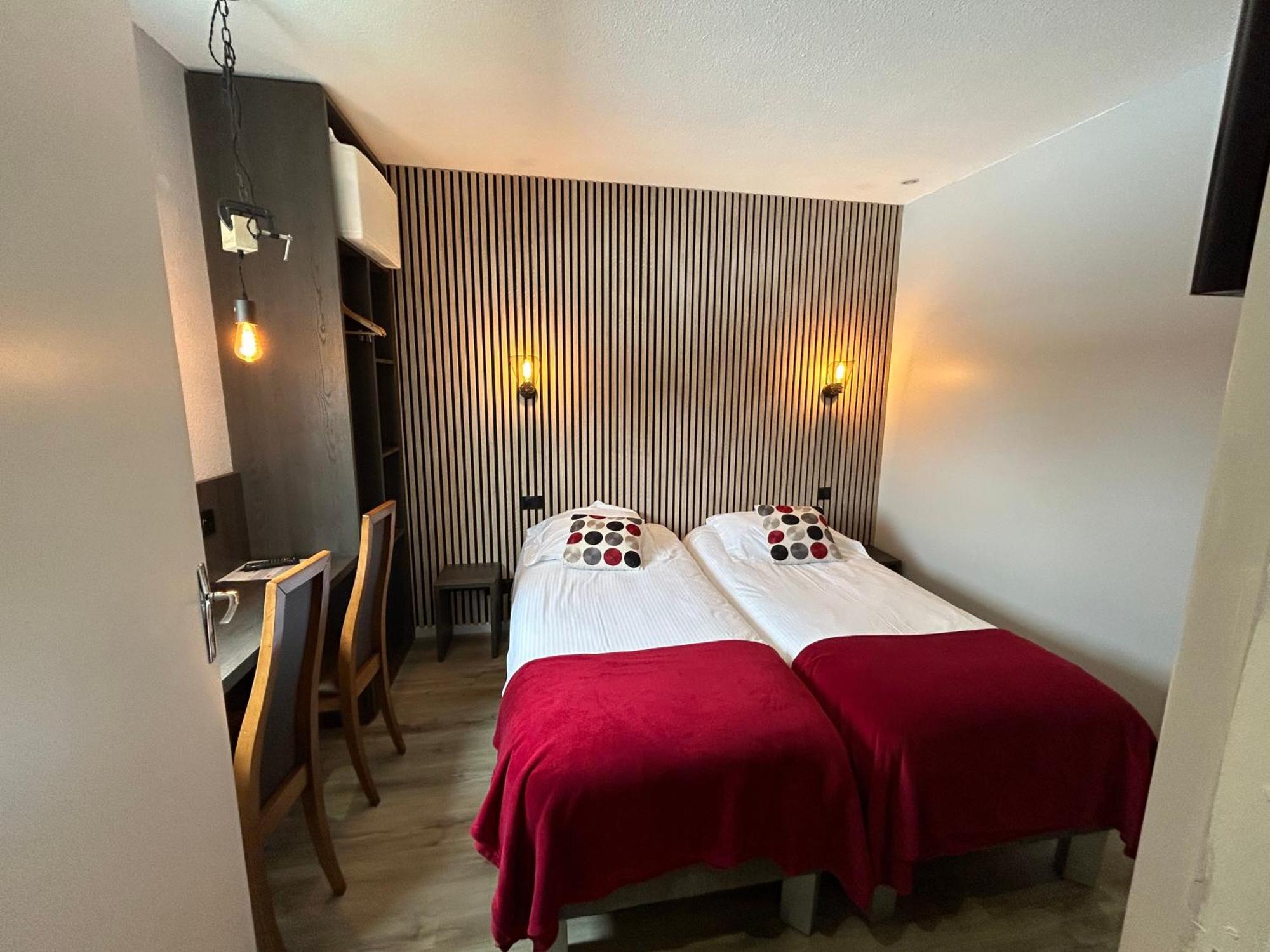 Les Orchidees , Hotel & Restaurant Verdun-sur-Meuse Buitenkant foto